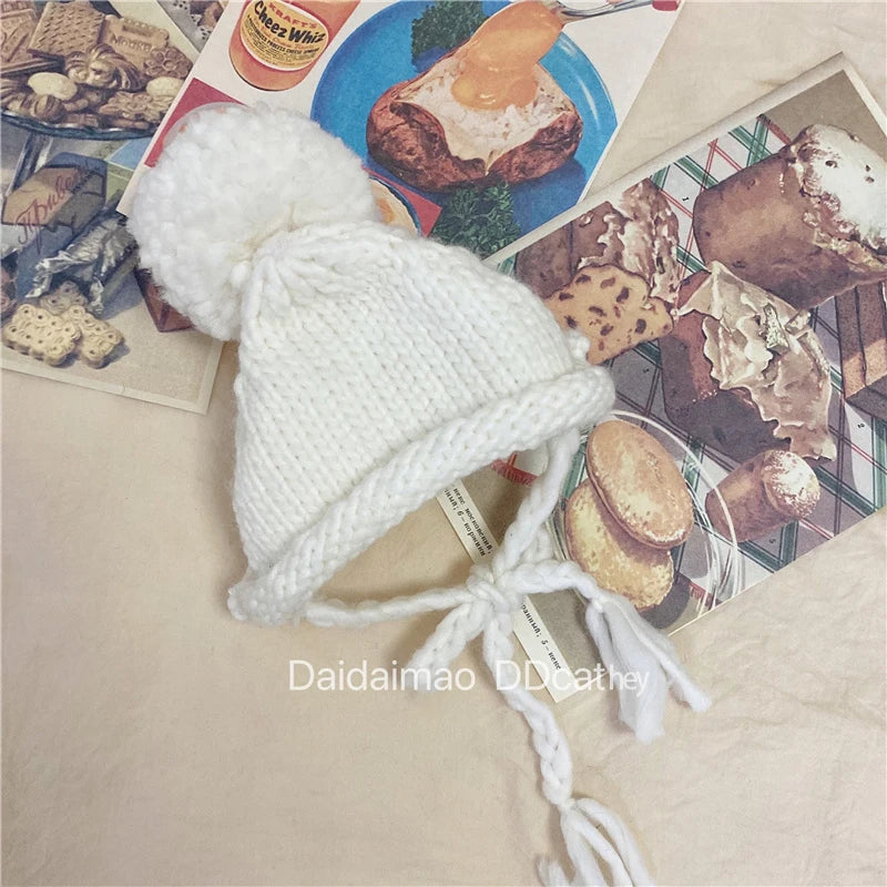 Knitted hat for dogs and cats